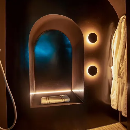 Cadensplace - Overlooking Piazza Navona By Dbalconycollection