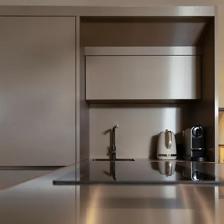 Cadensplace - Overlooking Piazza Navona By Dbalconycollection * Ρώμη