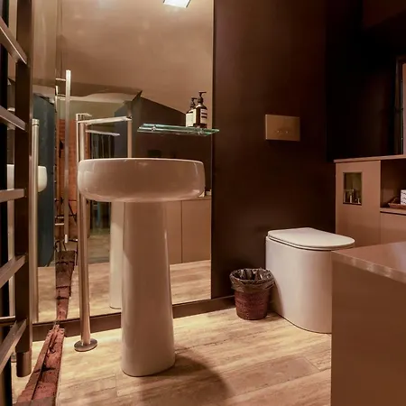 Cadensplace - Overlooking Piazza Navona By Dbalconycollection *