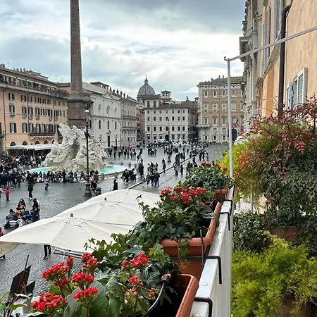 Daire Cadensplace - Overlooking Piazza Navona By Dbalconycollection