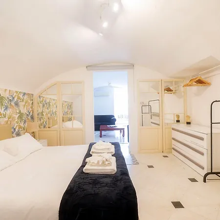 شقة Cadensplace - Overlooking Piazza Navona By Dbalconycollection *