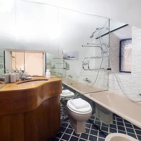 Cadensplace - Overlooking Piazza Navona By Dbalconycollection Διαμέρισμα *