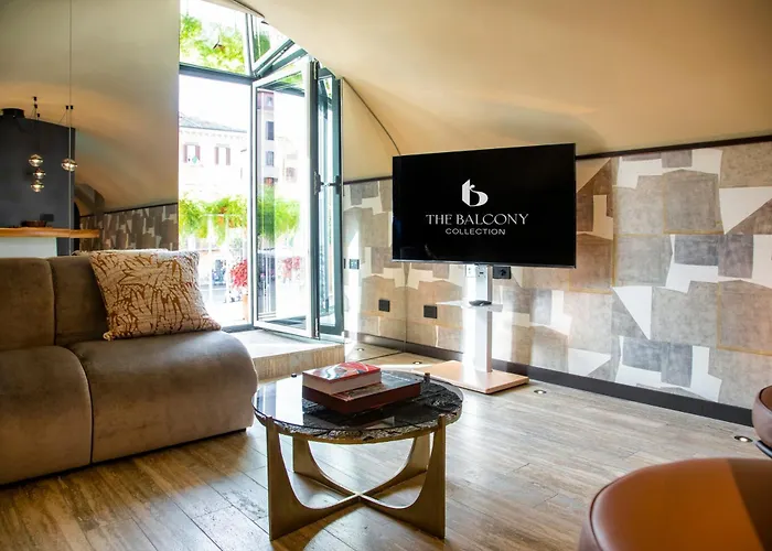 Cadensplace - Overlooking Piazza Navona By Dbalconycollection *