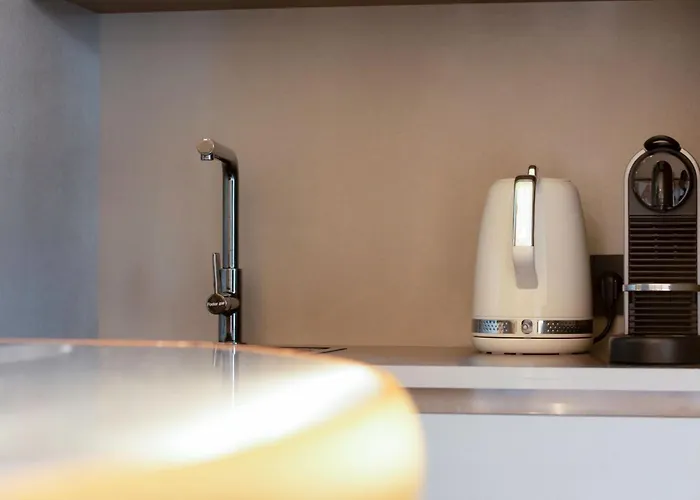 Cadensplace - Overlooking Piazza Navona By Dbalconycollection Róma