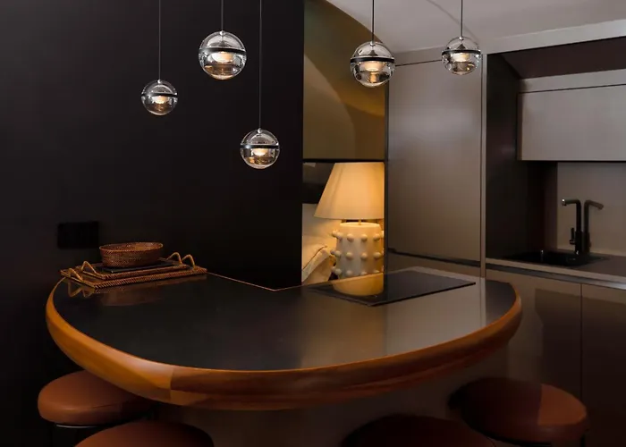 Cadensplace - Overlooking Piazza Navona By Dbalconycollection Róma