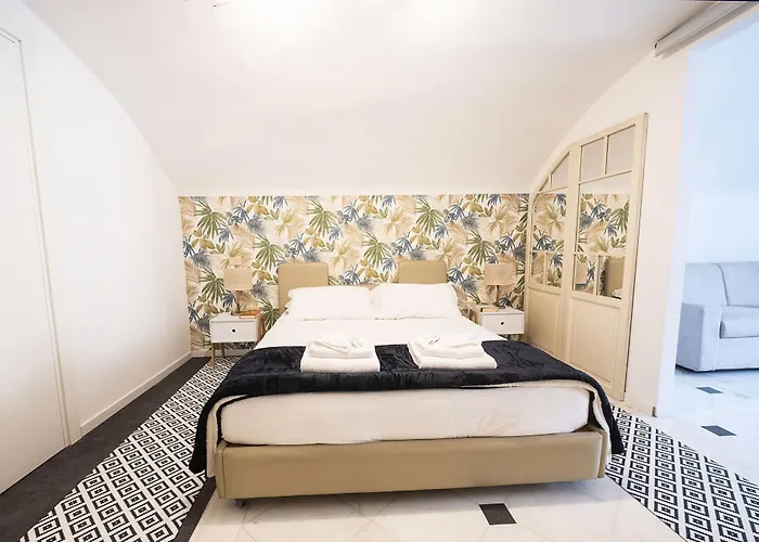 Cadensplace - Overlooking Piazza Navona By Dbalconycollection Apartman *