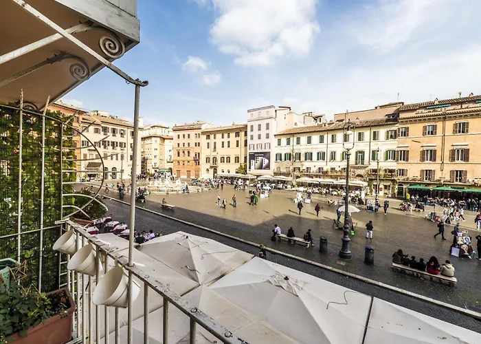 Cadensplace - Overlooking Piazza Navona By Dbalconycollection Róma