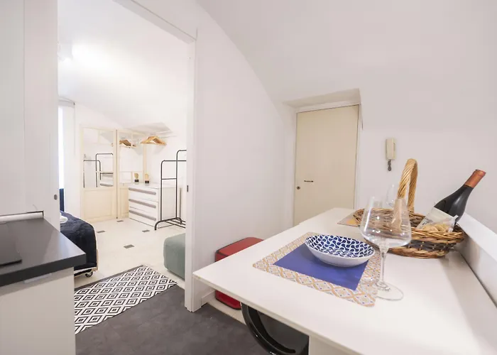 Cadensplace - Overlooking Piazza Navona By Dbalconycollection *