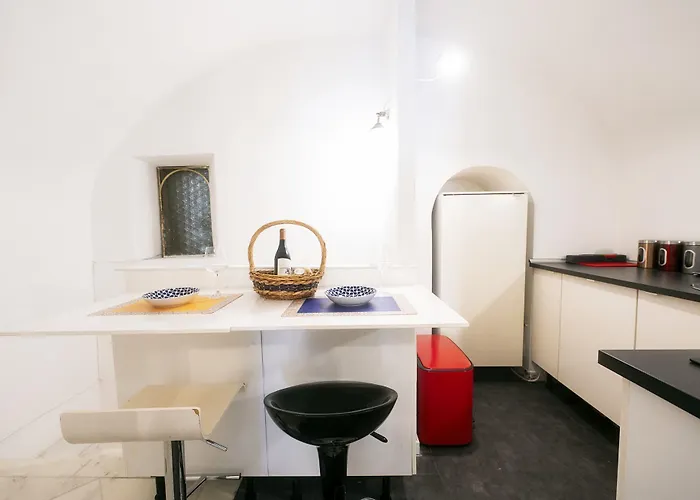 Cadensplace - Overlooking Piazza Navona By Dbalconycollection Apartman *